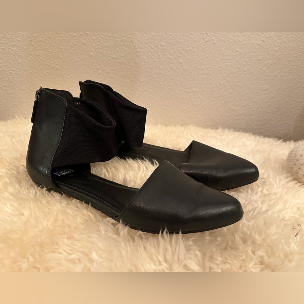 Eileen Fisher Black flats, size 8.5